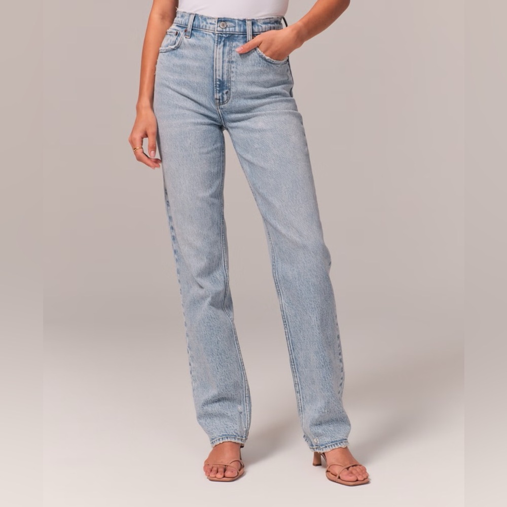 Abercrombie & Fitch 90s Straight Ultra High Rise Jeans
